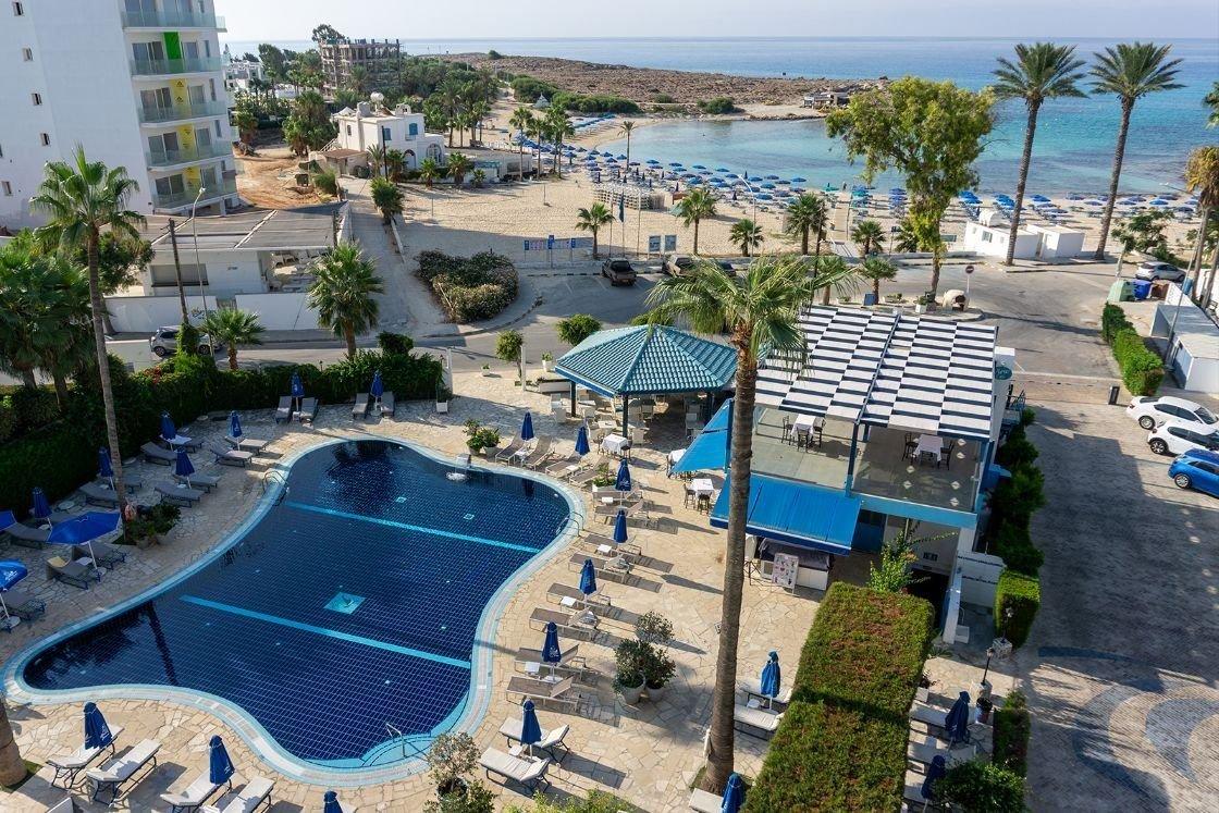 Hotel Anonymous Beach