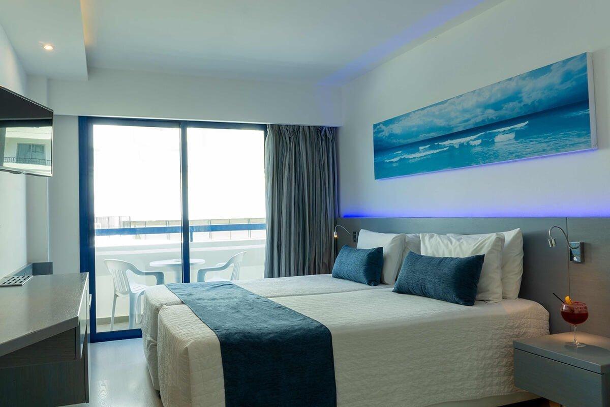 Hotel Anonymous Beach