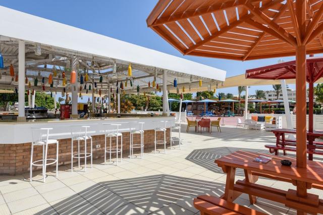 Hotel Desert Rose Resort