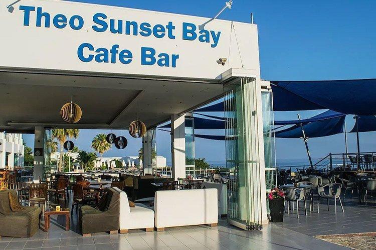 Theo Sunset Bay Holiday Village