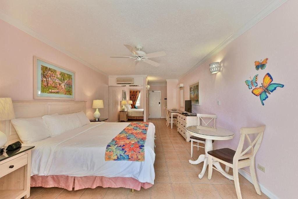 Butterfly Beach Hotel