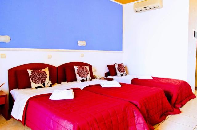 Yiannis Manos Resort Hotel