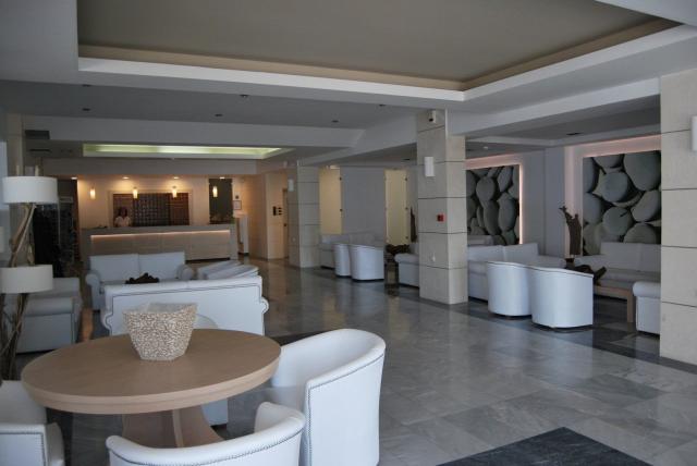 Semiramis Village Hotel