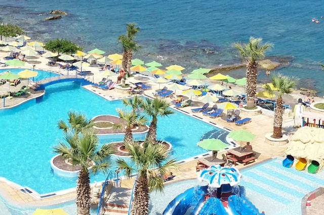 Hotel Eri Beach