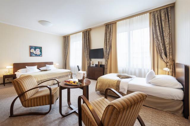 Hotel Devin