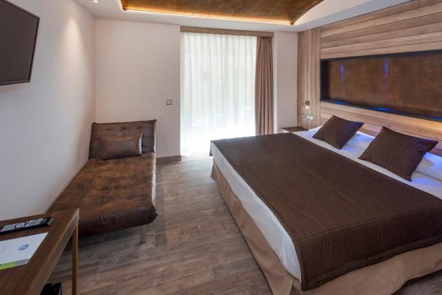 Hotel GHT Neptuno