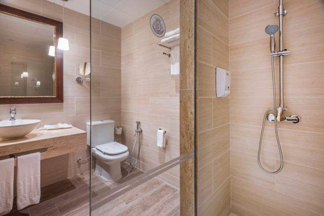 Hotel GHT Neptuno