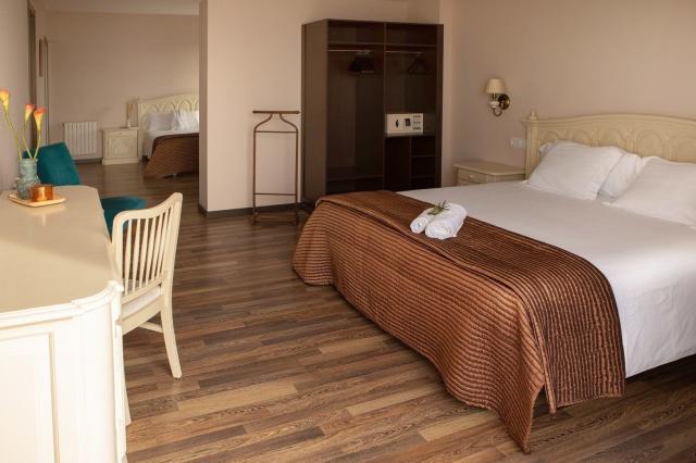 Hotel Roger de Flor Seleqtta