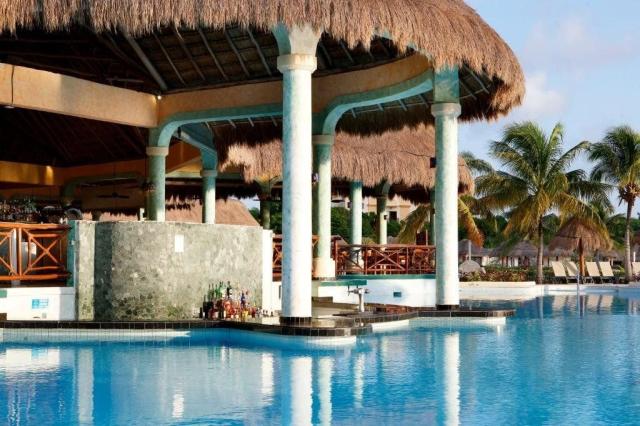 Hotel Grand Palladium White Sand Resort & Spa