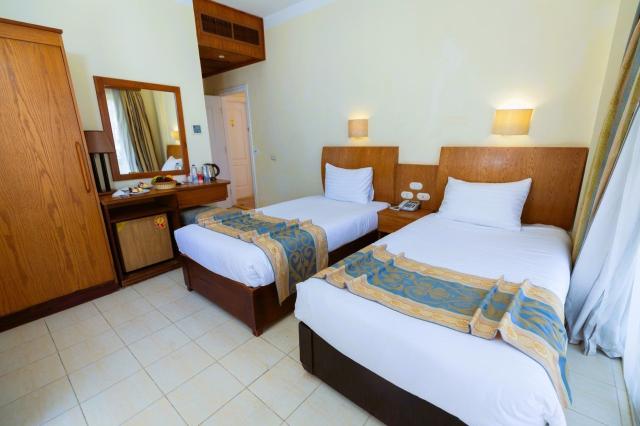 Hotel Empire Beach Aqua Park