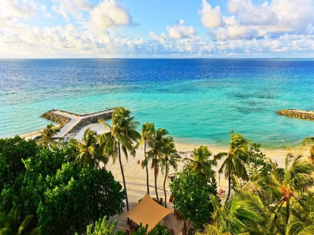 Arena Beach Hotel