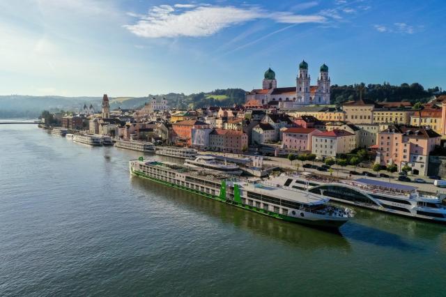 Tulipánová plavba Nizozemskem