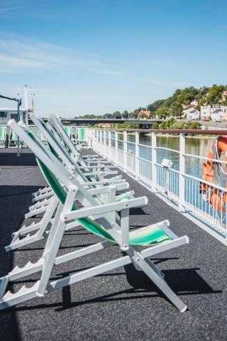 Tulipánová plavba Nizozemskem