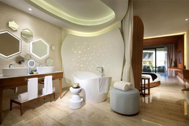 Hotel TRS Coral Hotel