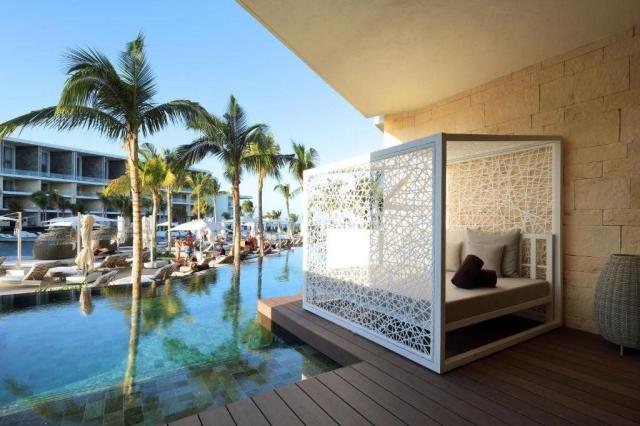 Hotel TRS Coral Hotel