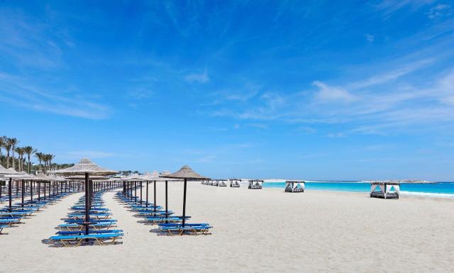 Hotel Jaz Almaza Beach Resort