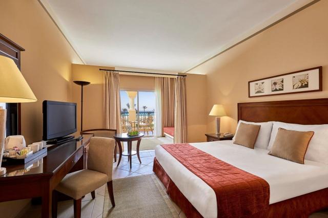 Hotel Jaz Almaza Beach Resort