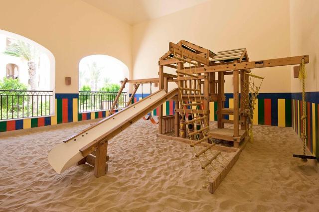 Hotel Jaz Almaza Beach Resort