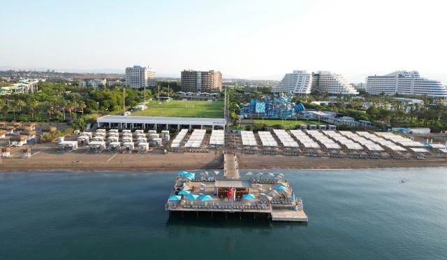 Hotel Nirvana Cosmopolitan