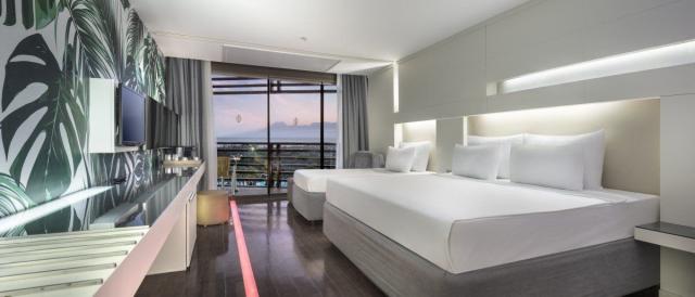 Hotel Nirvana Cosmopolitan