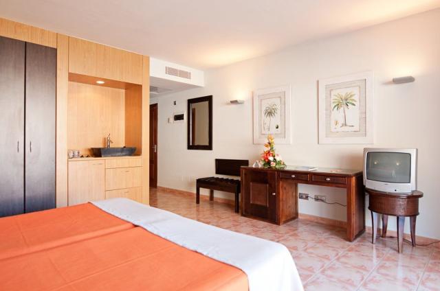 LIVVO Hotels Lago Taurito