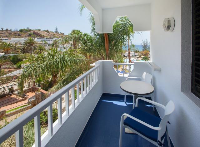 Corallium Beach By Lopesan Hotels