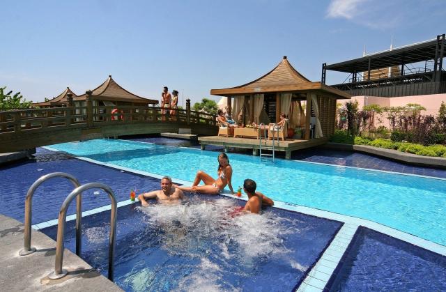 Limak Lara Deluxe Hotel And Resort