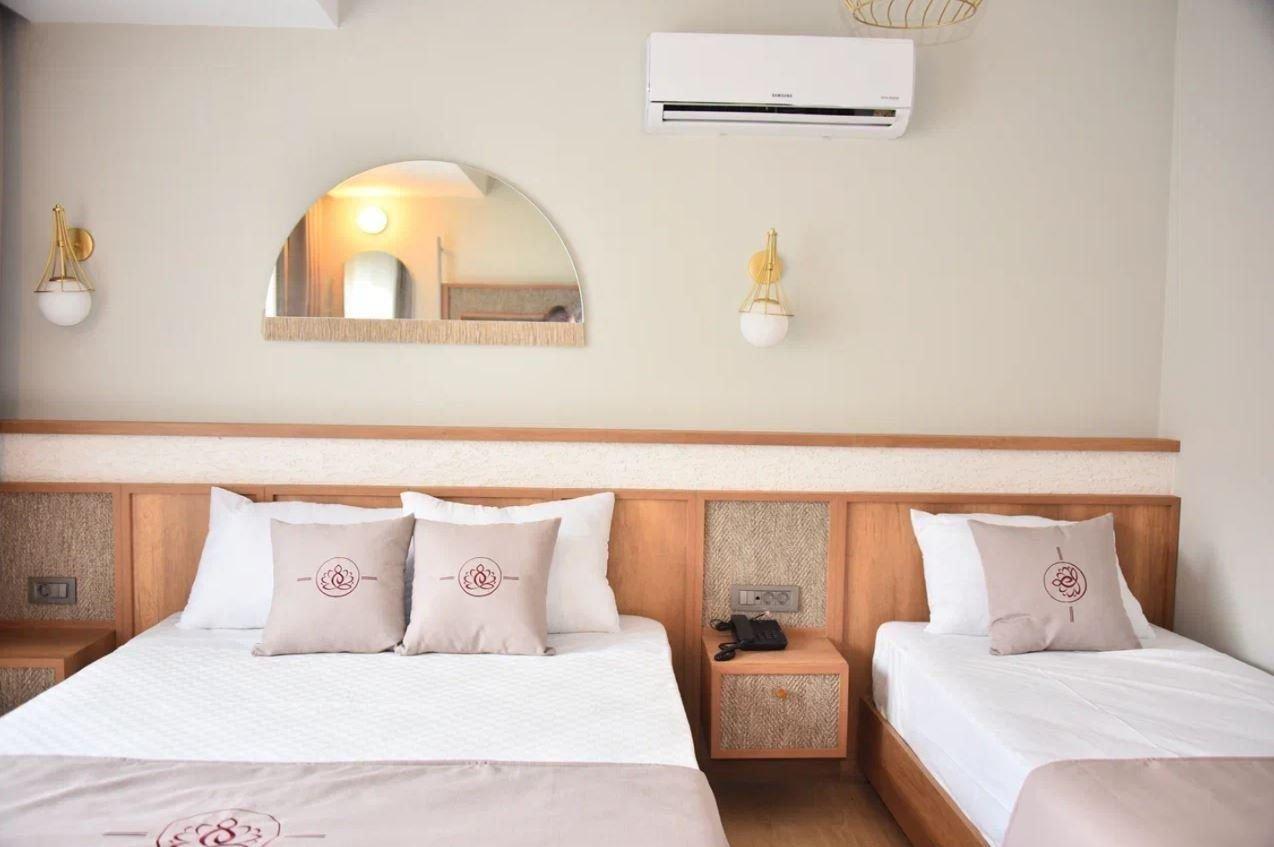 Hotel Monk Resort