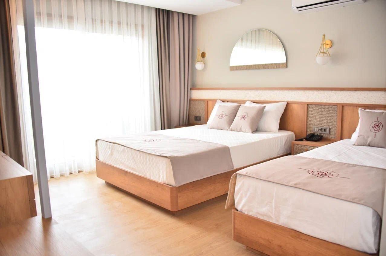 Hotel Monk Resort