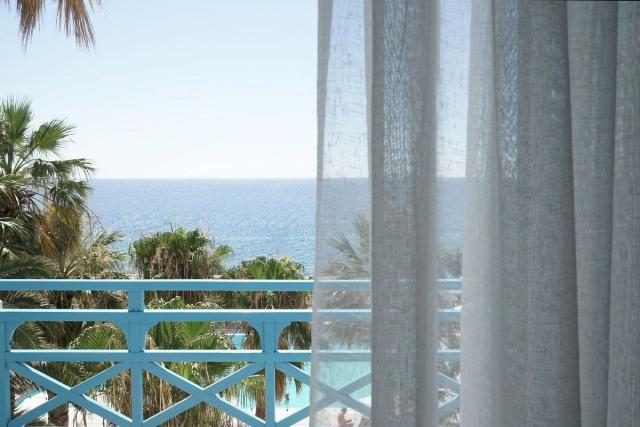 Kamari Beach Hotel