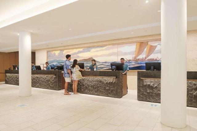 OUTRIGGER Reef Waikiki Beach Resort