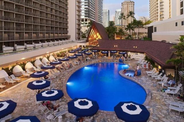 OUTRIGGER Reef Waikiki Beach Resort