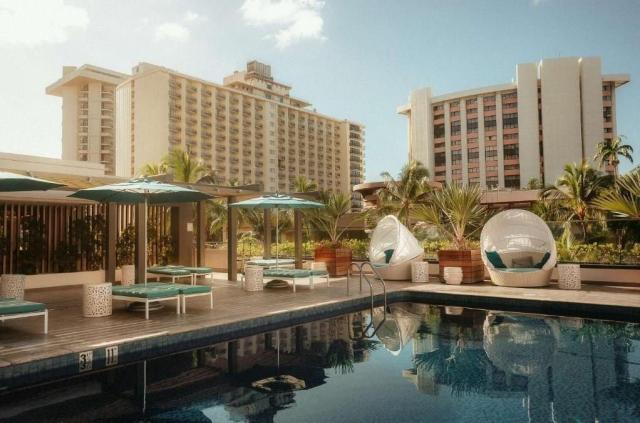 OUTRIGGER Waikiki Beachcomber Hotel