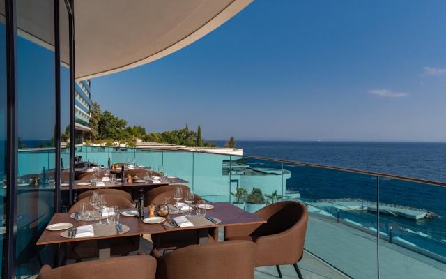 Hilton Rijeka Costabella Beach Resort