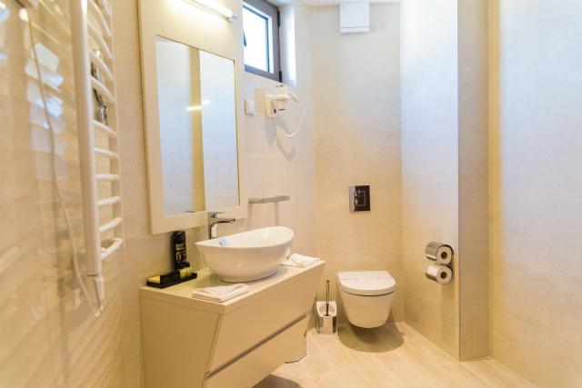 Hotel Kadmo By Aycon