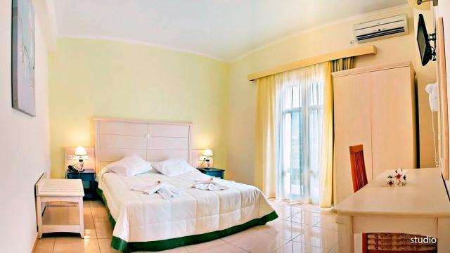 Hotel Theofilos Superior Resort & SPA