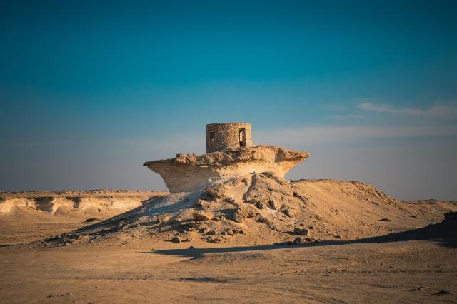 Mushroom tower, Zekreet