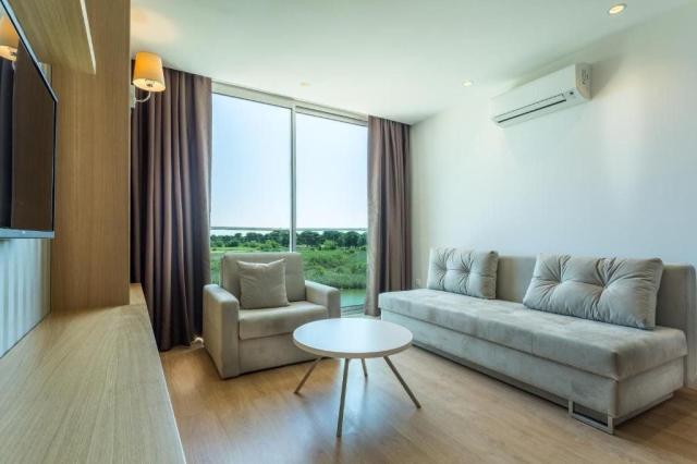 Hotel Aska Lara