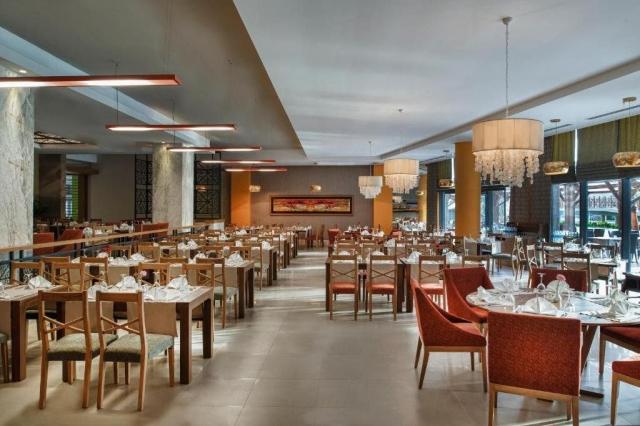Hotel Aska Lara