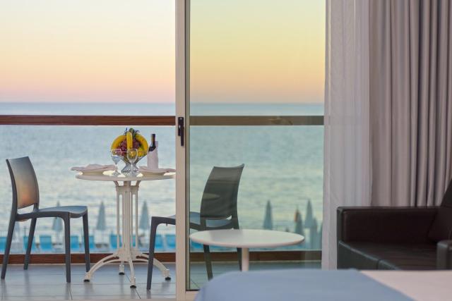 Hotel Gold Island Family