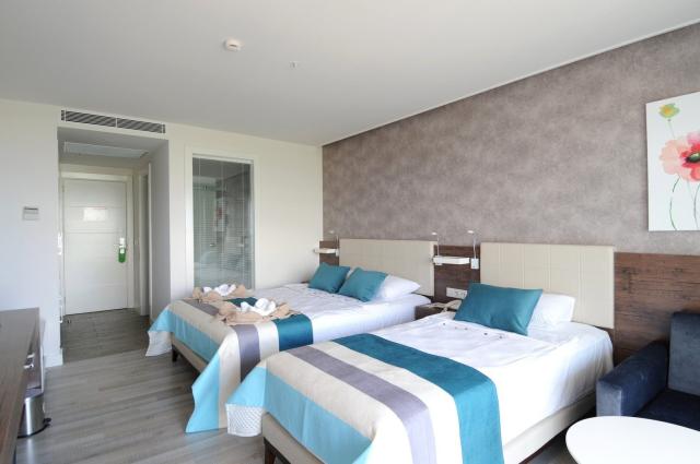 Hotel Gold Island Family
