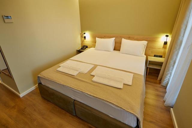 Hotel Eter Palace