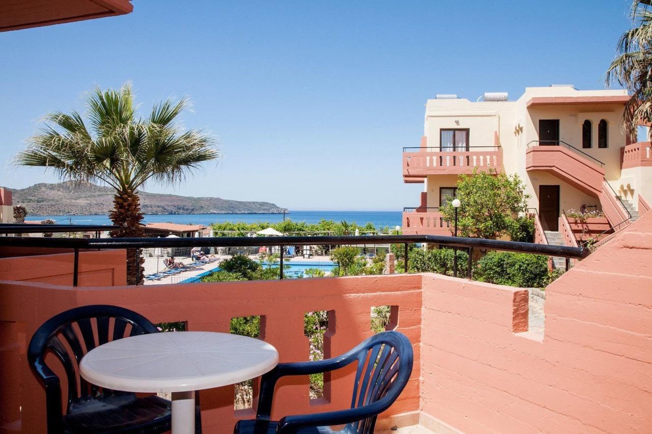 Ekavi Hotel