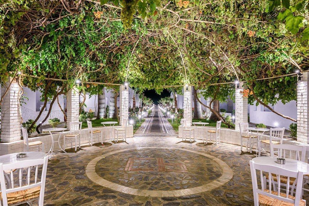 Hotel Solimar White Pearl
