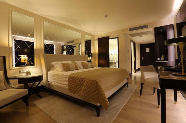 Hotel Charisma De Luxe
