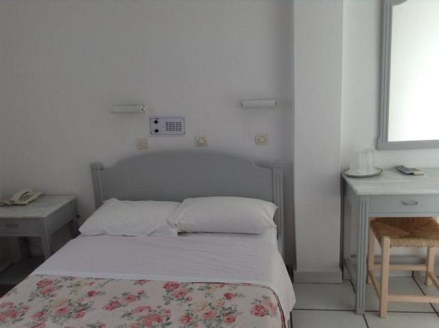 King Thiras Hotel
