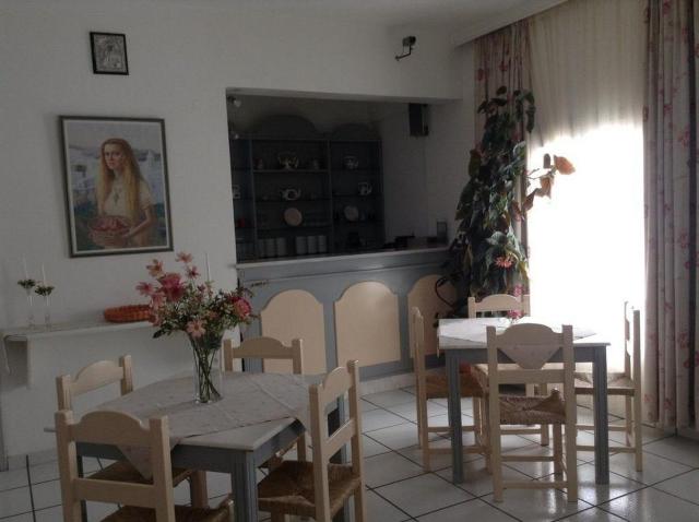 King Thiras Hotel