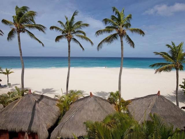 Manchebo Beach Resort & Spa