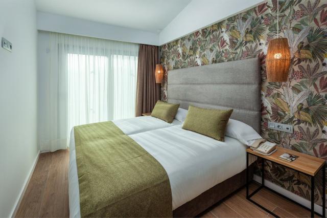 Kumara Serenoa By Lopesan Hotel