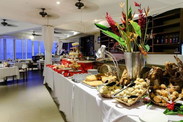 Coral Strand Hotel